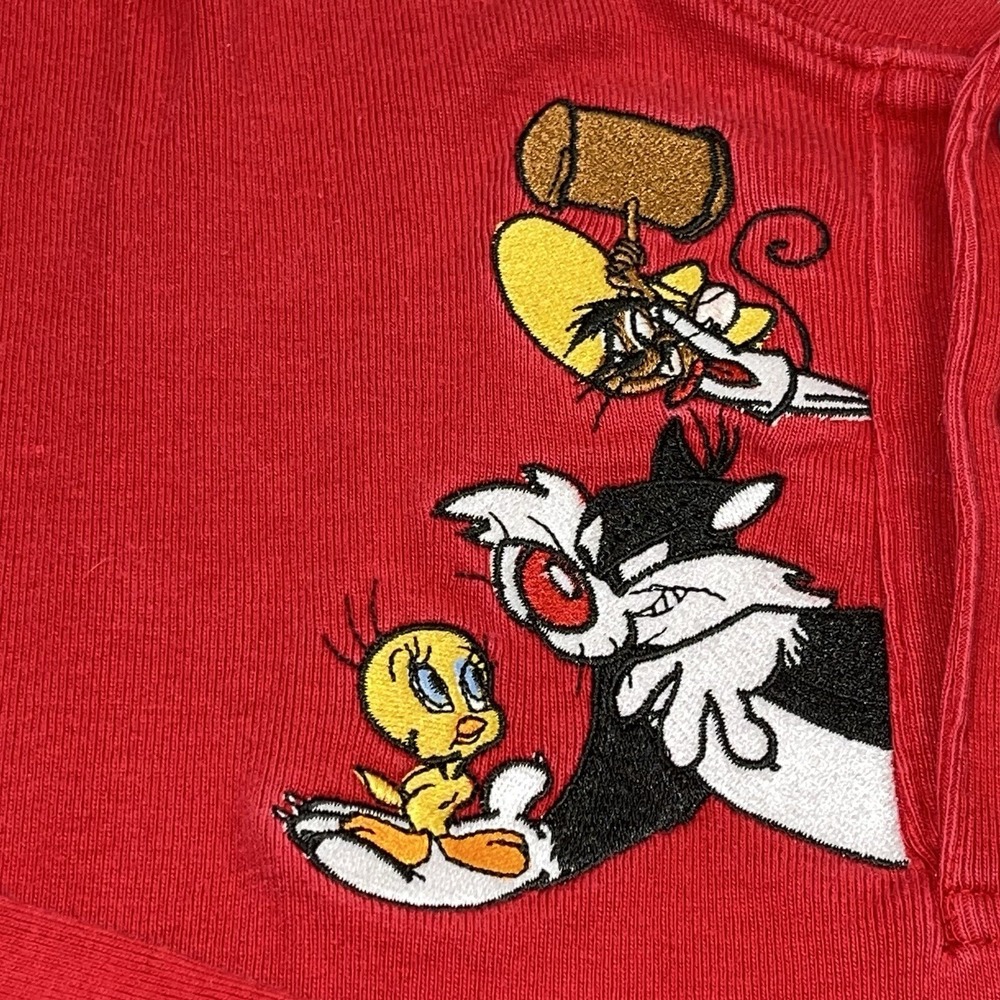 Looney Tunes Mens Henley Tee Small Red Embroidered Classic Wear Bugs Bunny VTG - Picture 6 of 12